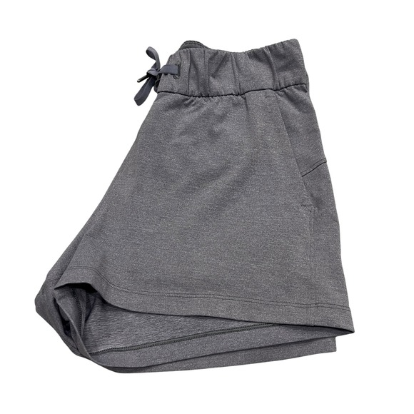Lululemon Pants - Lululemon On the‎ Fly Shorts Gray Drawstring Athletic Size 4 Running